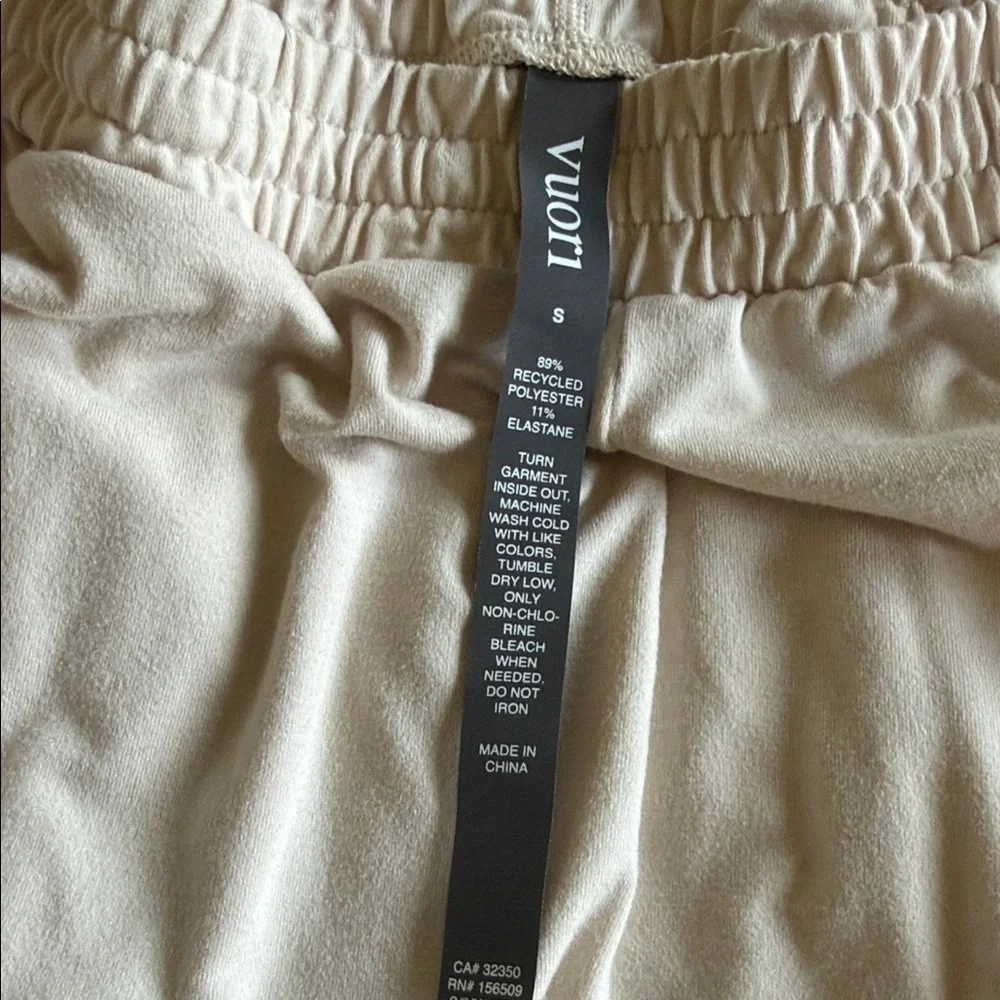 Vuori Cream Sweatpants - Picture 6 of 6